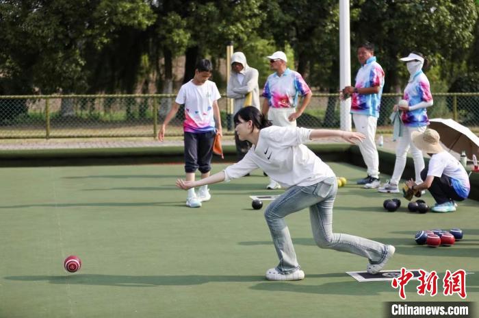 衢州队斩获2024长三角草地掷球公开赛双冠 嘉兴中