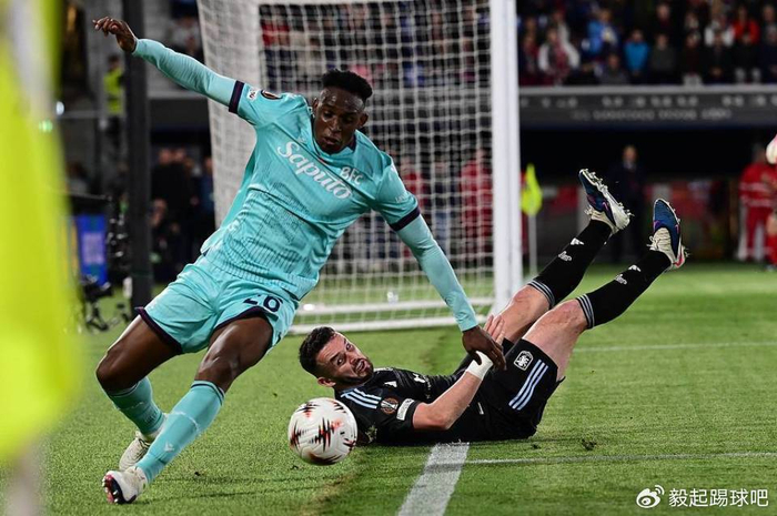 巴萨中卫补强计划：巴斯托尼接近签约，卢库米