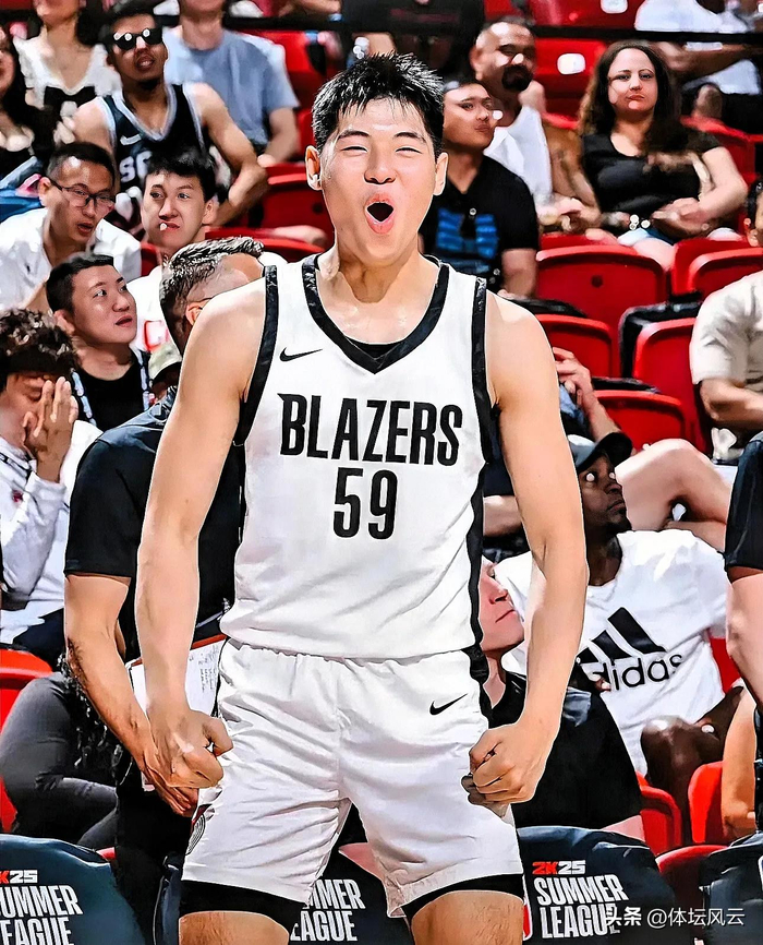 崔永熙双手暴扣引爆CBA NBA历练助其涅槃重生