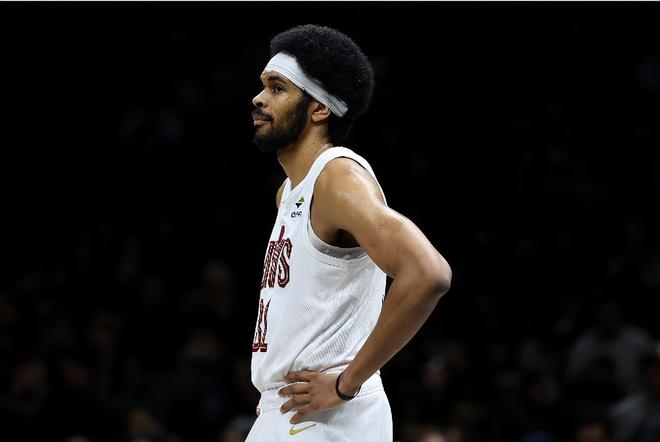 猛龙爆冷逆转骑士 系列赛悬念重燃